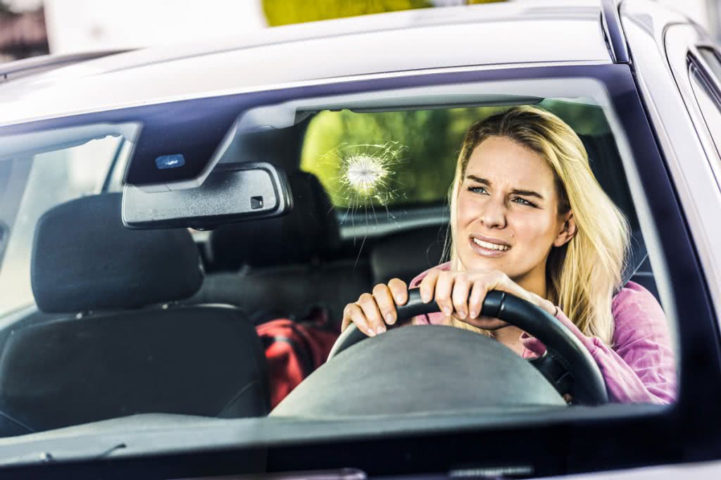 Wie lange darf man mit kaputter Scheibe fahren? Konsumentenbund Schweiz